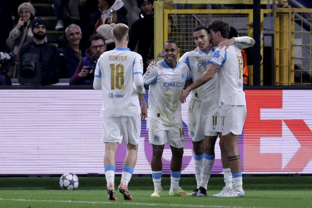 Los jugadores del Marsella celebran un tanto en Champions