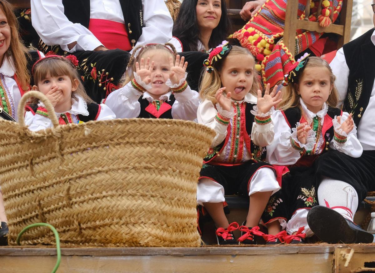 Así ha sido la Entrada Cristiana de las fiestas de Petrer