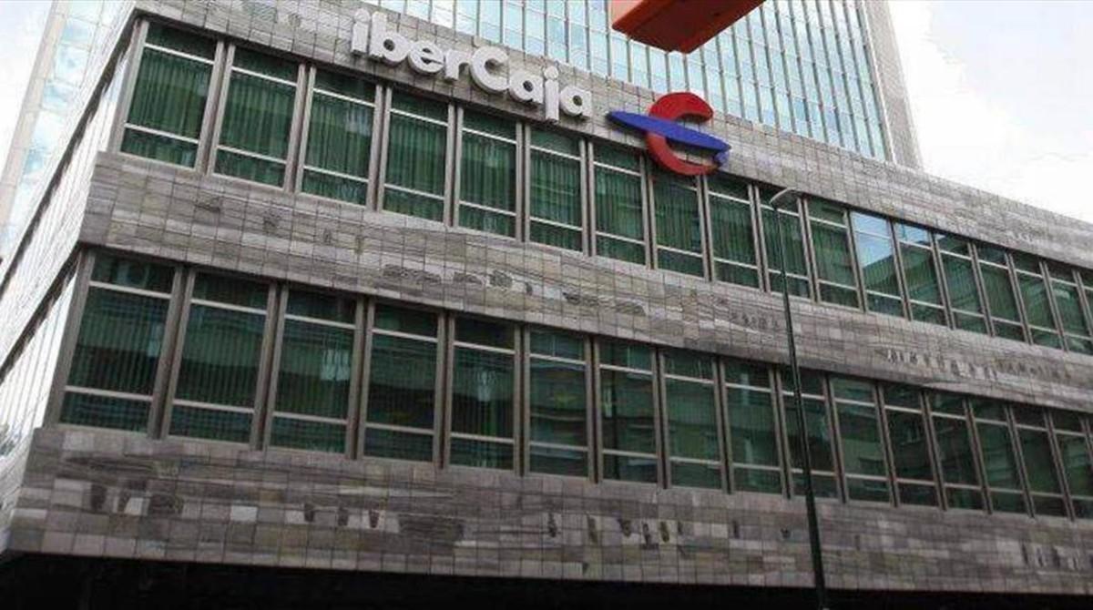 La sede de Ibercaja en Zaragoza. La sede de Ibercaja en Zaragoza.