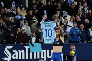 Larrubia desata la locura en La Rosaleda