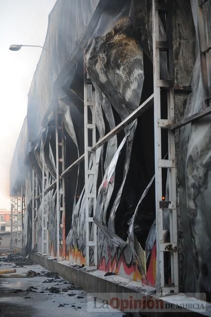 Así ha quedado la antigua fábrica de Rostoy tras el incendio en Murcia