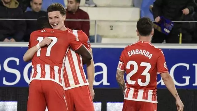 Resumen, goles y highlights del Huesca 0 - 1 Almeria de la jornada 31 de LaLiga Hypermotion