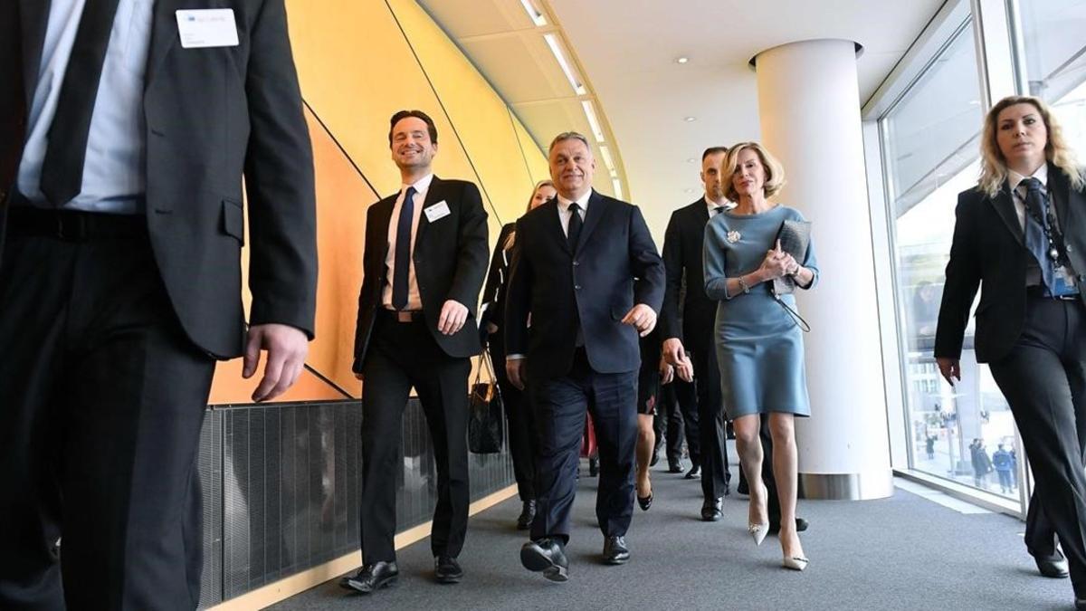 Viktor Orbán, a  su llegada a la reunión del PPE.