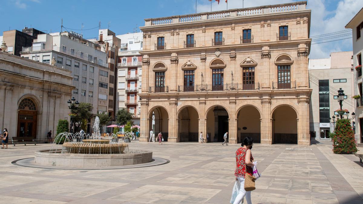 Fachada del Ayuntamiento de Castelló.