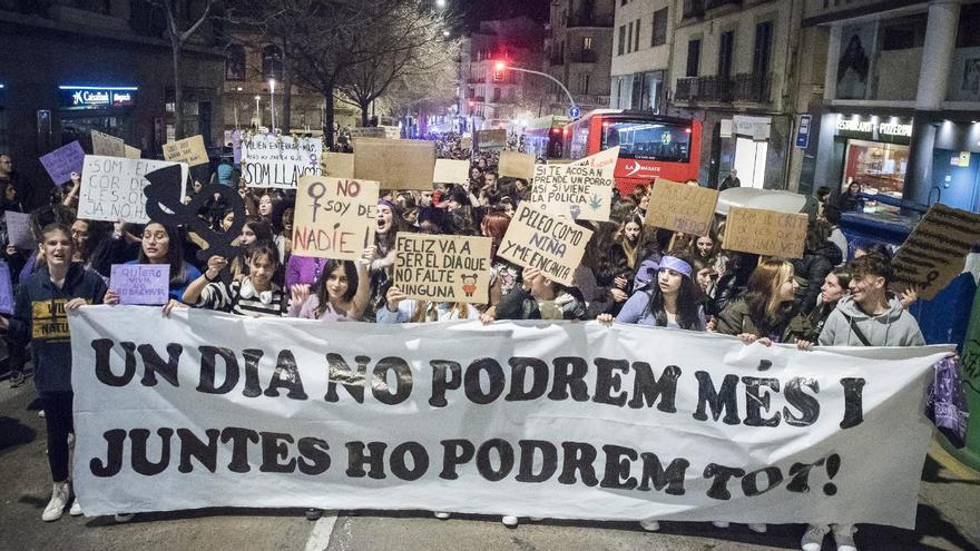 La manifestació contra la violència masclista a Manresa del 25 de novembre de 2022