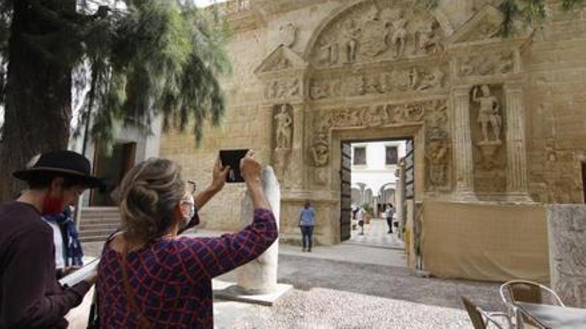 Fachada del Museo Arqueológico de Córdoba.