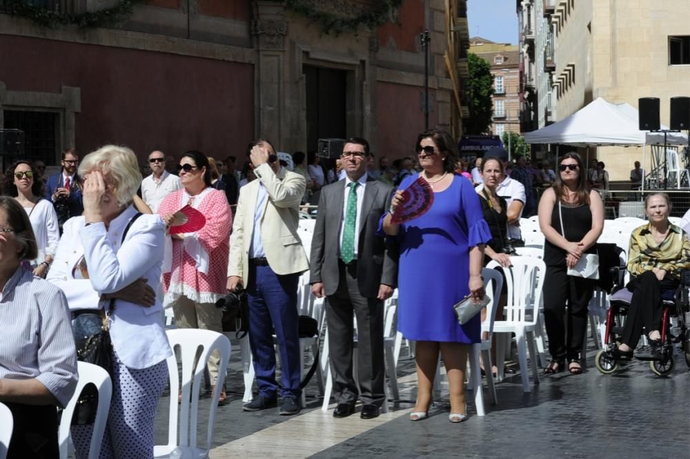 Coronación de la Virgen de la Soledad en la plaza Belluga