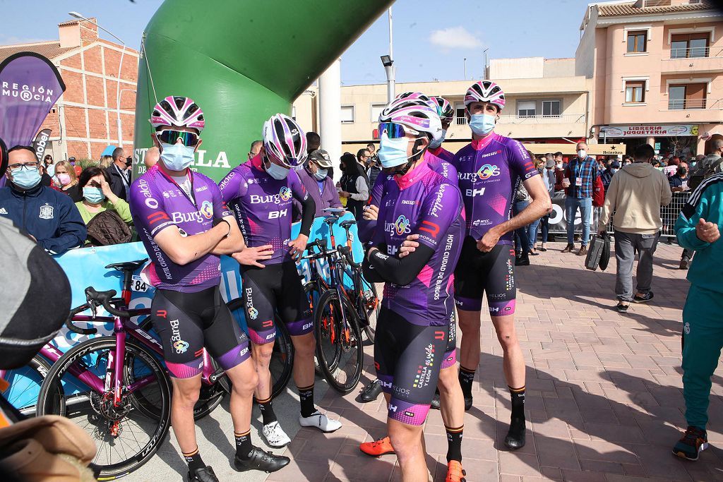 Así ha sido la salida de la Vuelta a Murcia en Fortuna