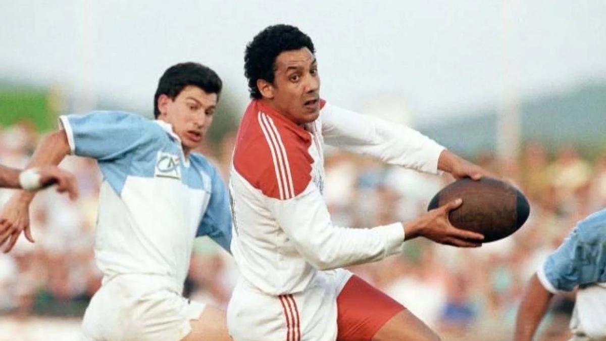 Serge Blanco, figura emblemática del rugby, comenzó su carrera en 1974 en el Biarritz Olympique (BO).
