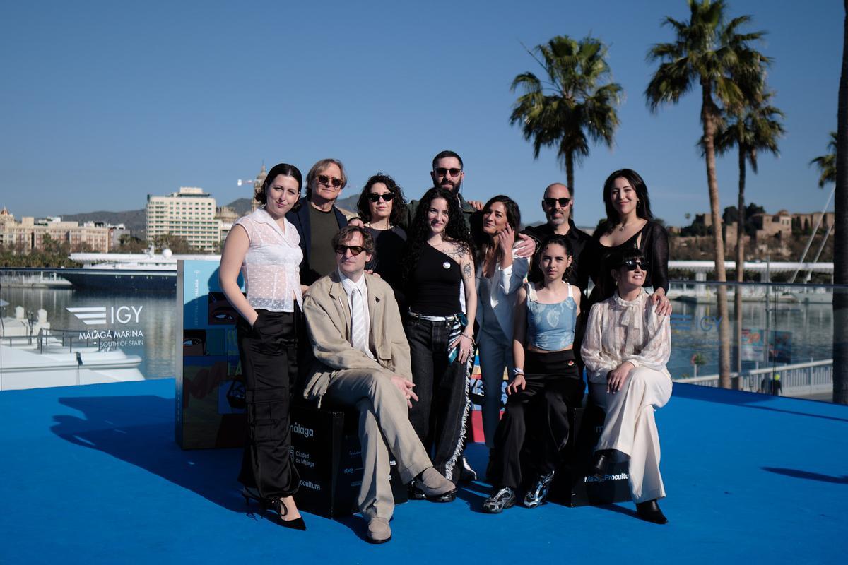 Dunjó, a la izquierda, y De Paz, sentada, a la derecha, en el photocall