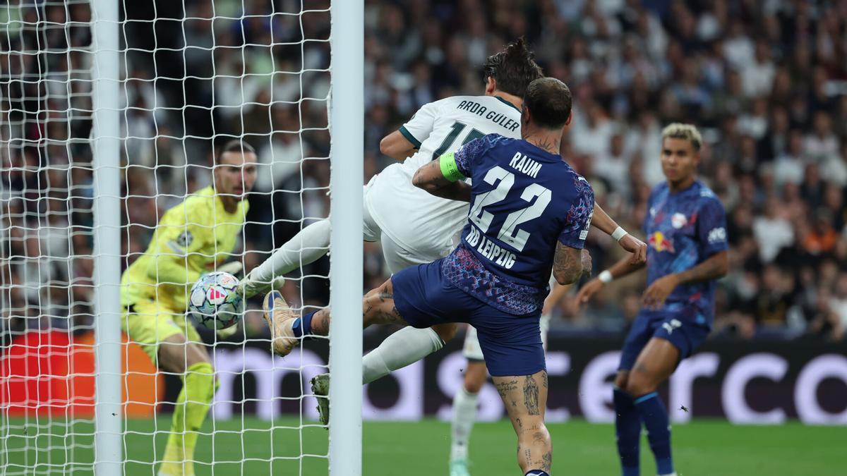 El Madrid golea al Leipzig aferrado al aura de Courtois y la magia de Arda