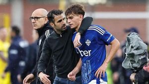 Cesc Fàbregas, junto a Nico Paz