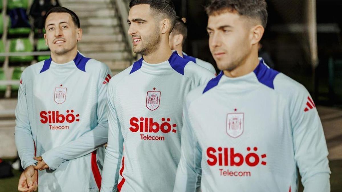 Oyarzabal, Merino y Zubimendi, en un entrenamiento de España en Las Rozas