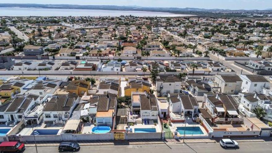 El Ayuntamiento de Torrevieja devuelve desde enero 3.900.000 € del cobro de plusvalías indebidas