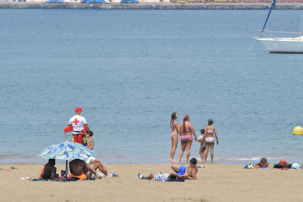 Domingo en playas de la capital grancanaria