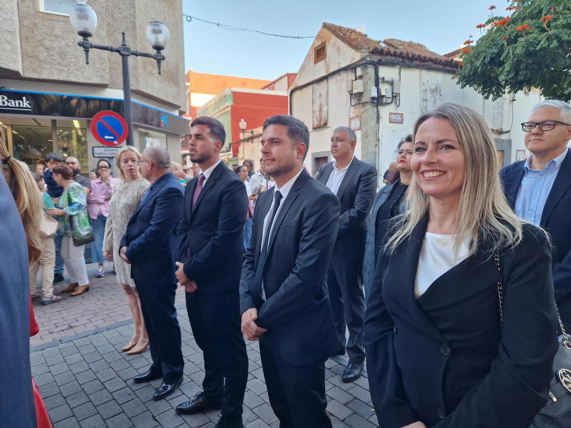 Procesión de la imagen de María Auxiliadora por las calles de San Gregorio, en Telde