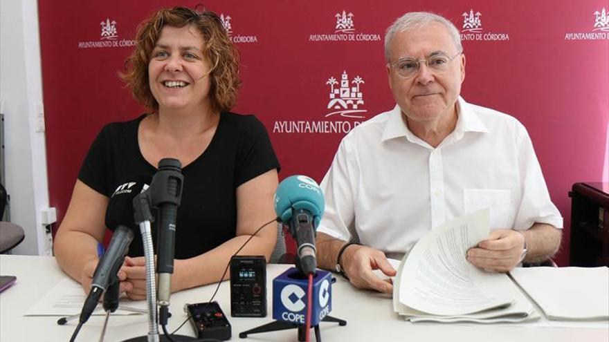 PSOE e IU dicen a Ganemos que la alcaldesa está «disponible»