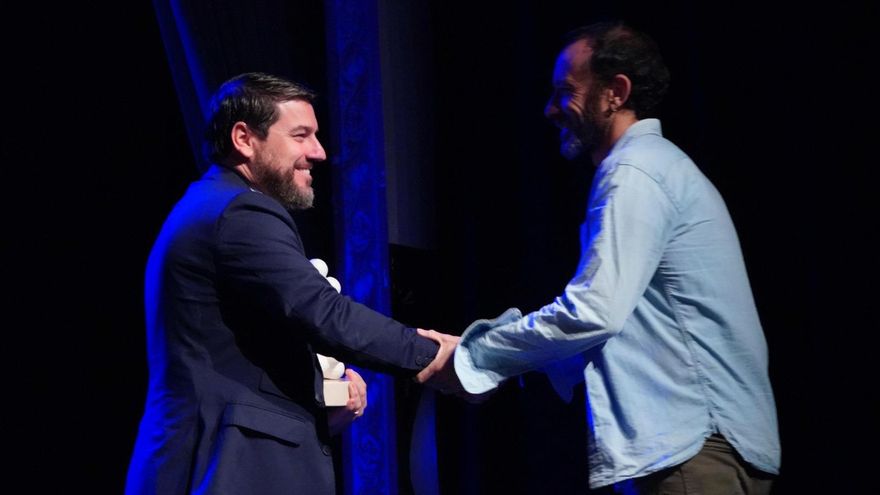 Rafel Gallego gana el I Concurs Xesc Forteza de textos teatrales cómicos con una pieza sobre la crisis habitacional