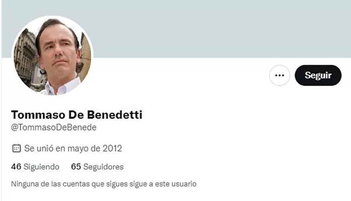 Imagen del antigo perfil de twitter de Debenedetti. Hasta la grafía de su apellido plantea dudas.