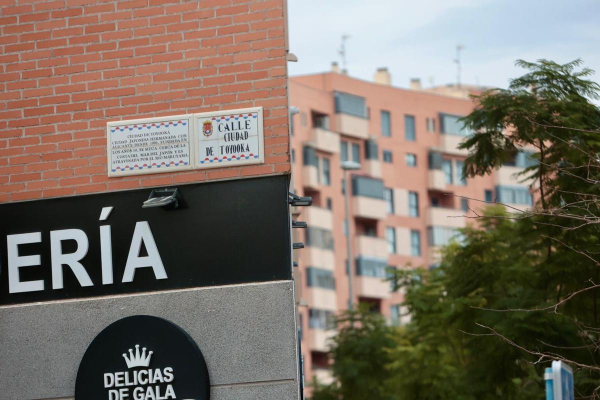 Calle Ciudad de Toyooka, en el PAU 2 de Alicante.