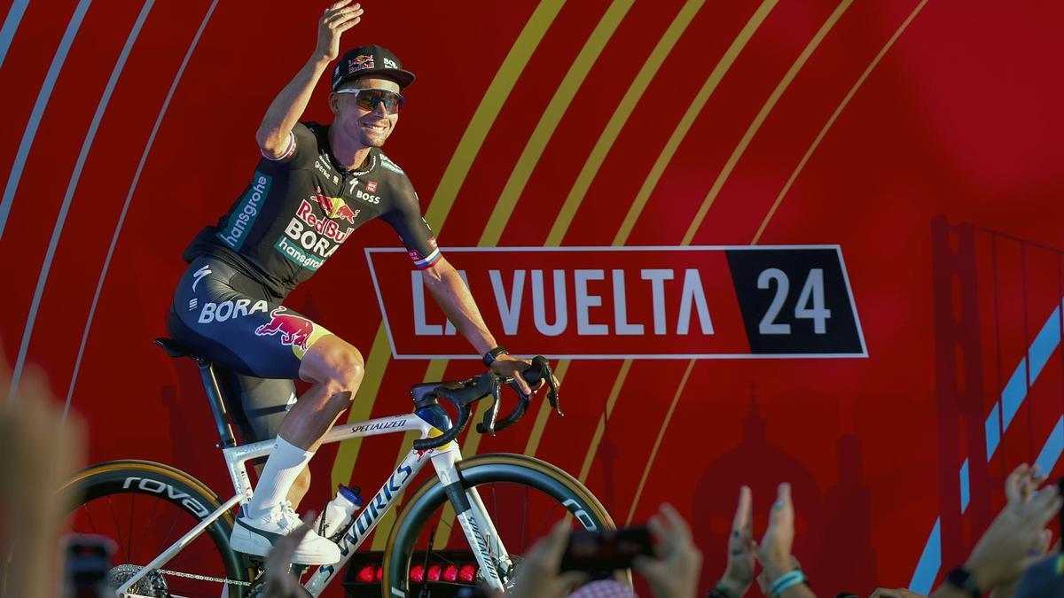 Primoz Roglic, durante la presentación en Lisboa de los equipos de la Vuelta a España.