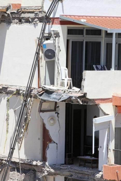 Derrumbe de un edificio de viviendas en Los Cristianos