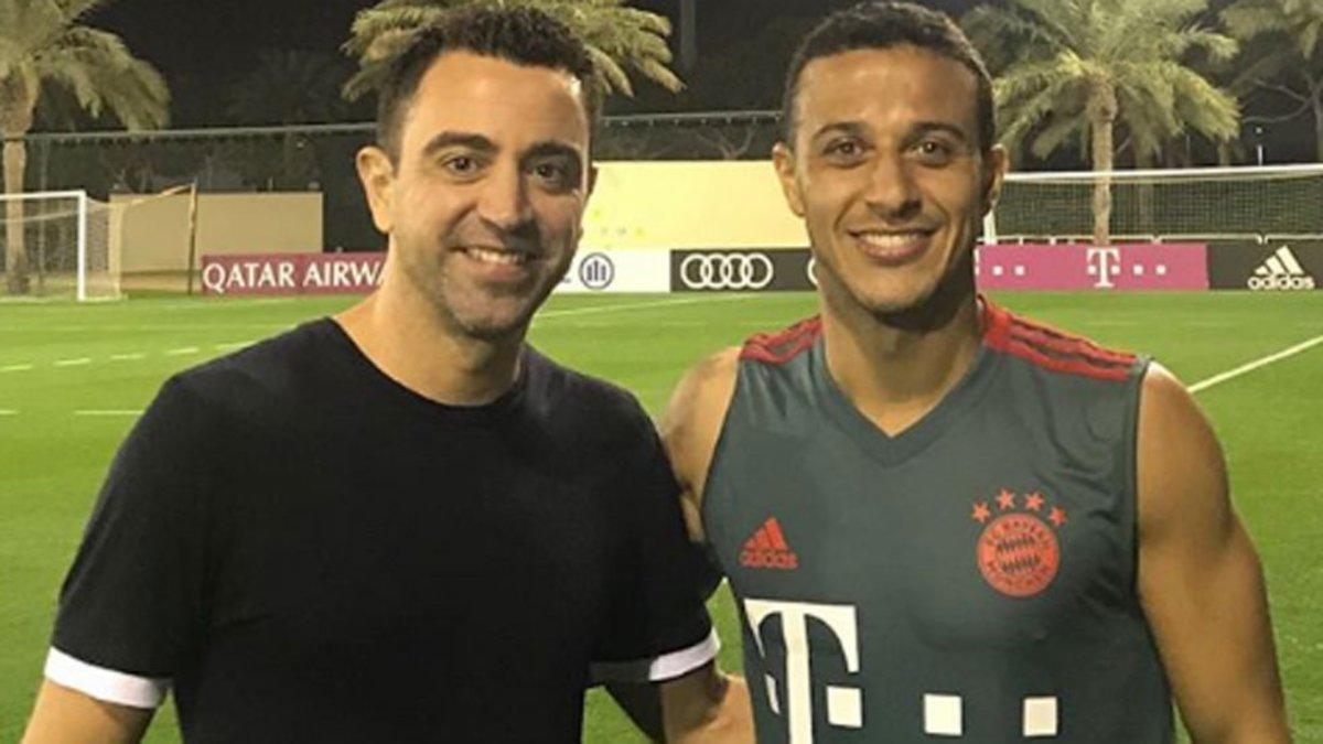 Xavi y Thiago se encuentran en Qatar