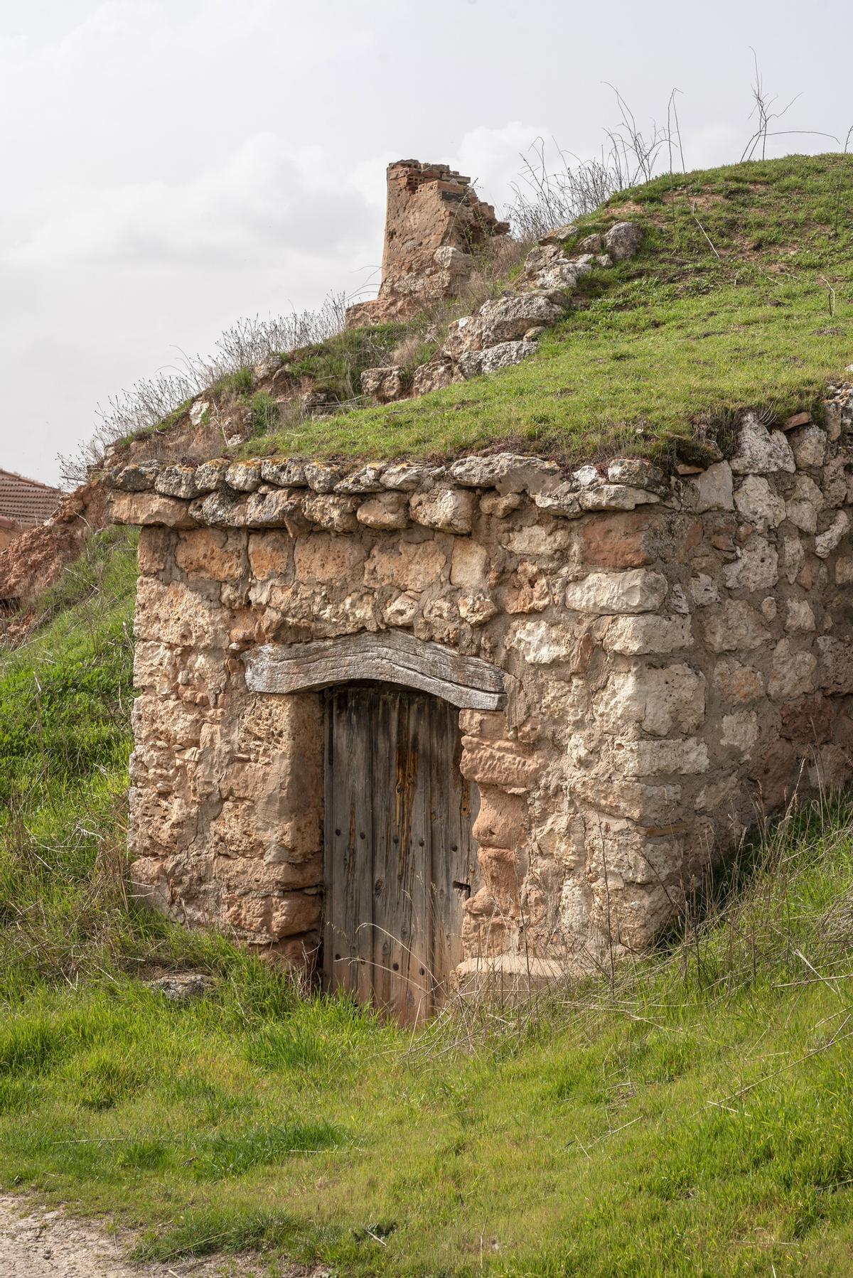 Bodegas típicas en Villahoz.