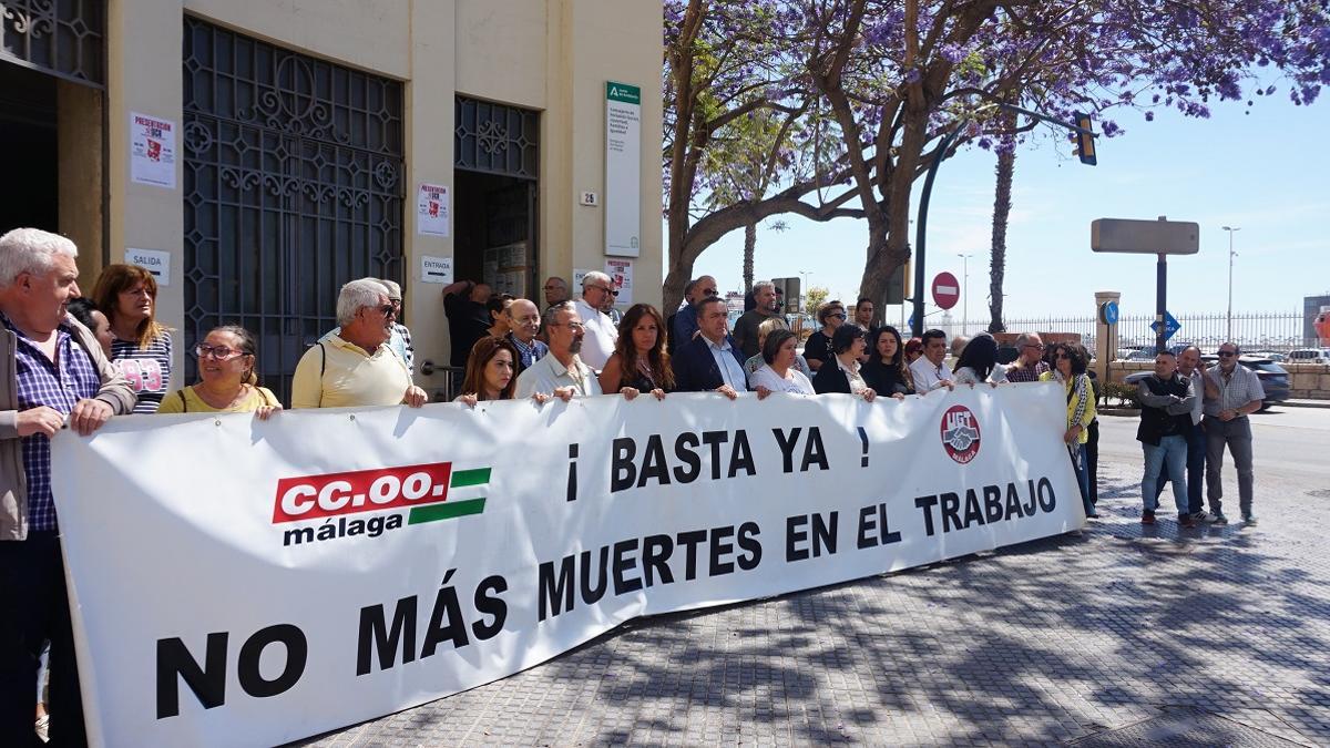 La concentración realizada este viernes en Málaga por los sindicatos CCOO y UGT.