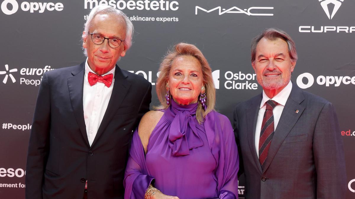 El president, Artur Mas y su esposa, Helena Rakòsnik con el doctor Bonaventura Clotet