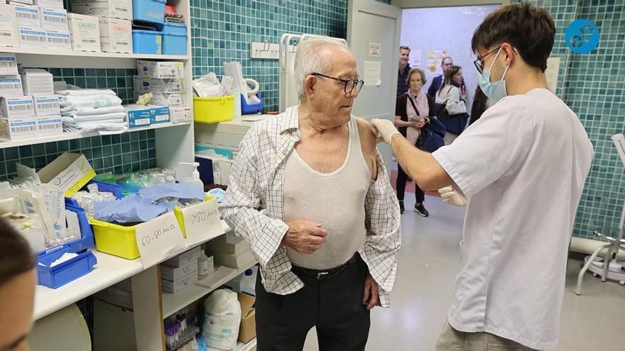Empieza la vacunación de la gripe en los centros de salud con los mayores de 80 años.