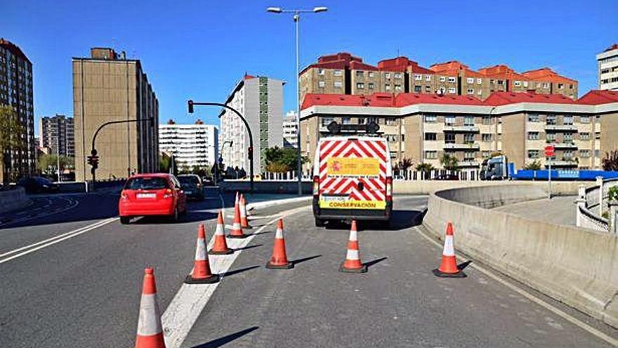 El giro de Glasgow con la avenida Alfonso Molina, ayer, en obras.