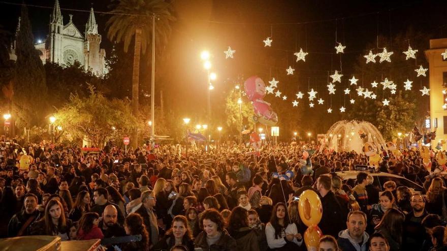 Encendido de luces navideÃ±as en Palma.