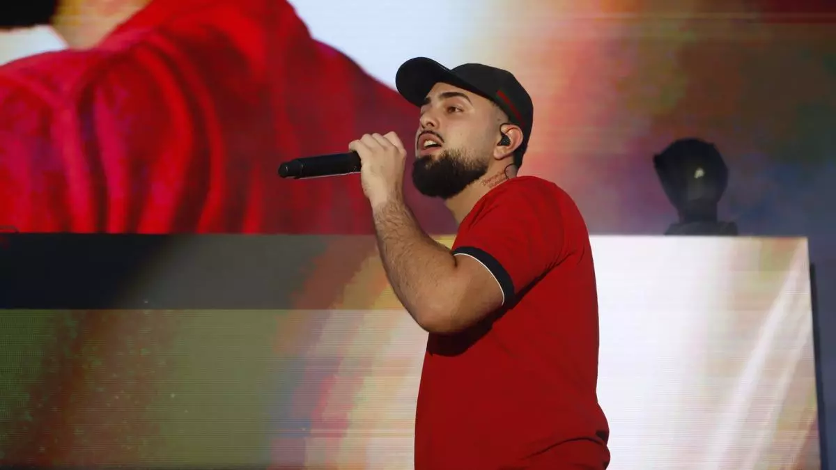 El madrileño Cano pone a bailar al público de Córdoba Live en El Arenal