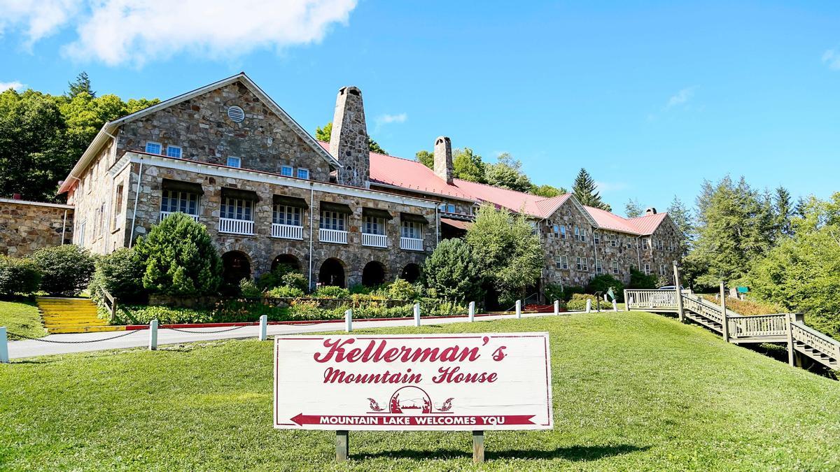 Bienvenidos a Mountain Lake Lodge, el resort Kellerman's de Dirty Dancing.