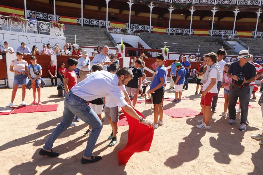 Toros para niños en El Bibio