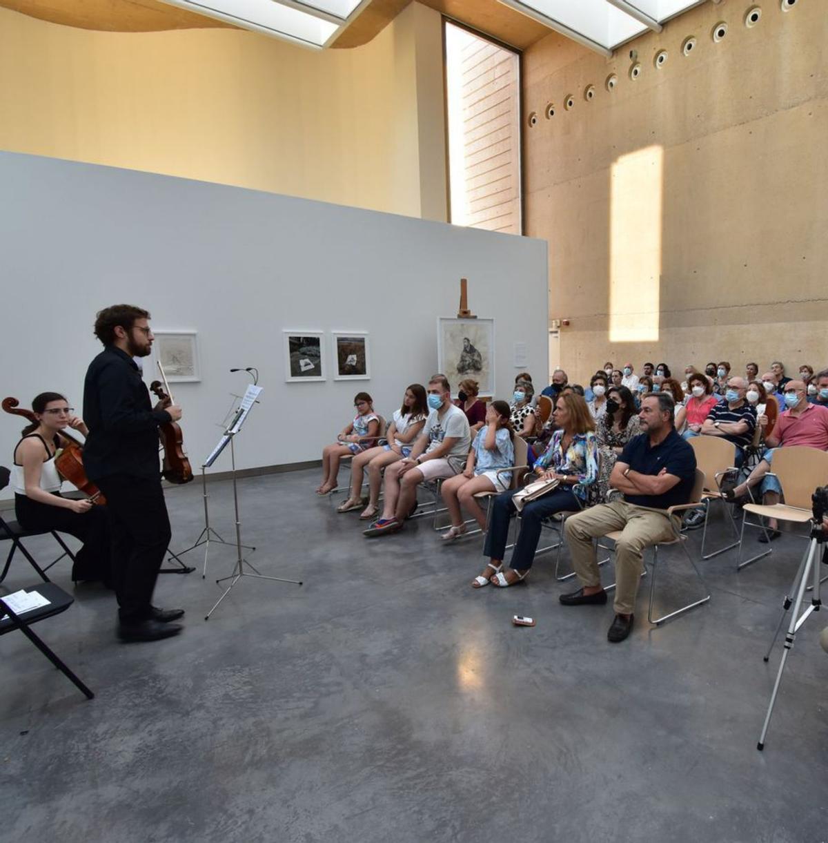 Alcordar, poco antes de iniciar su actuación.  | COMARCA HOYA DE HUESCA