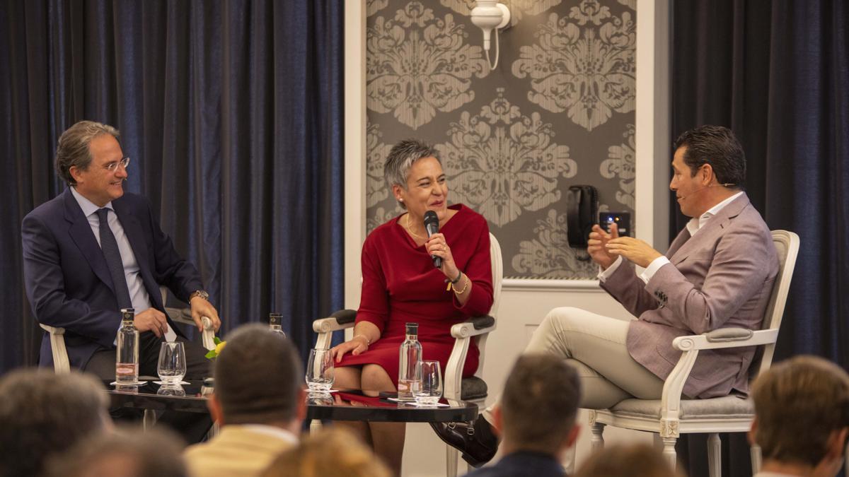 Presentación de la temporada, Pedro Chicote junto a la alcalde de Calasparra y el crítico José Enrique Moreno