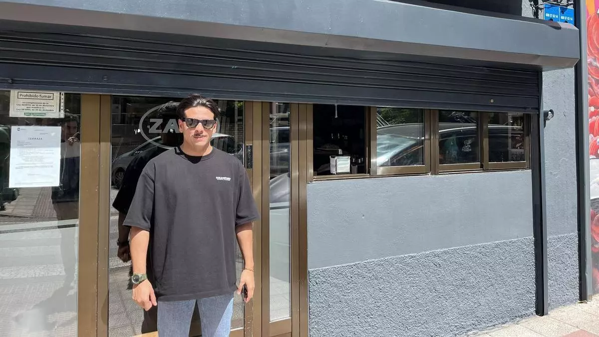 El Zani vuelve a levantar la persiana en Cáceres: "Queremos que siga siendo el bar de toda la vida"