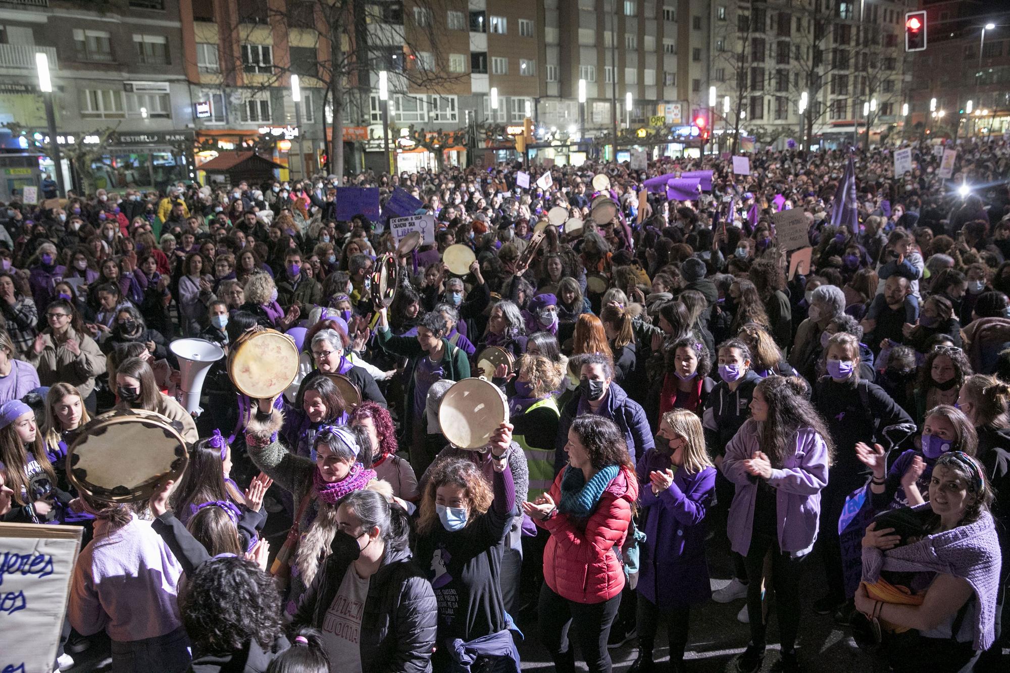 Gijón, teñido de morado por el 8-M