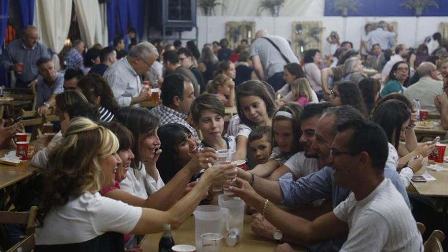 Facua pide especial atención a los alimentos que se sirven