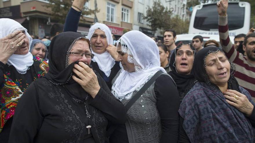 Funerales por las víctimas del atentado de Ankara