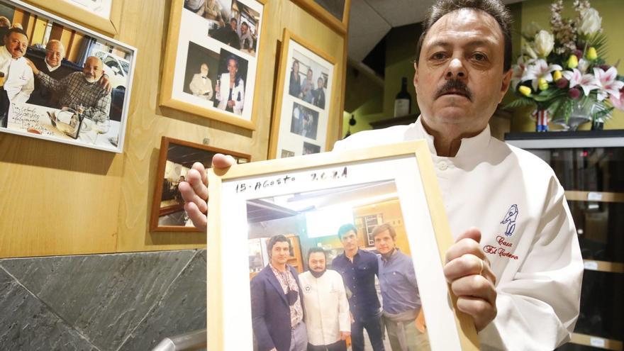 Orlando Valledor, histórico hostelero de El Cartero que se jubila: &quot;Se está perdiendo la cultura de la sidra, ya solo quedamos cuatro&quot;