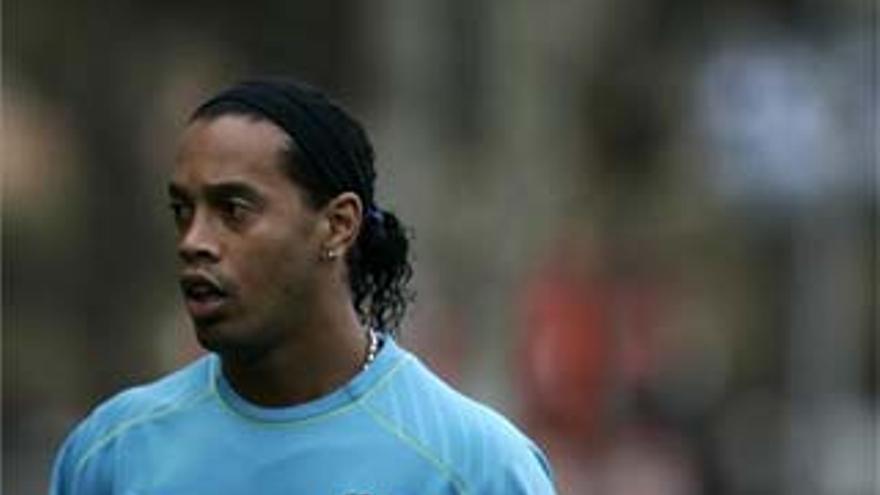 Un control médico desvela que la condición física de Ronaldinho es &quot;nefasta&quot;
