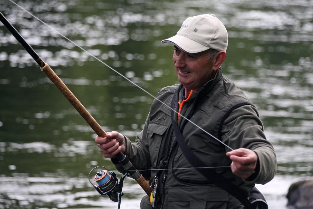 Primer día de la temporada de pesca del salmón