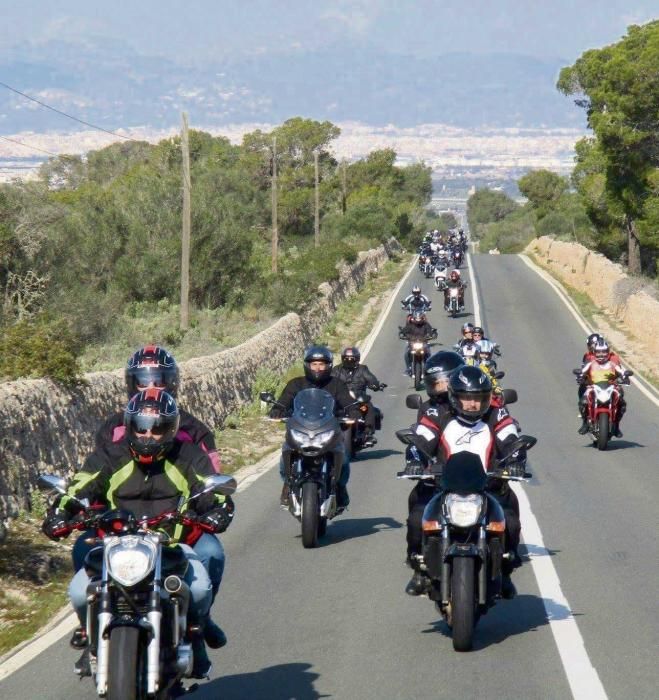 Motos, conociendo mundo sobre dos ruedas