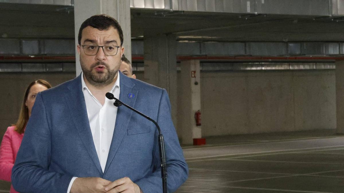 Adrián Barbón