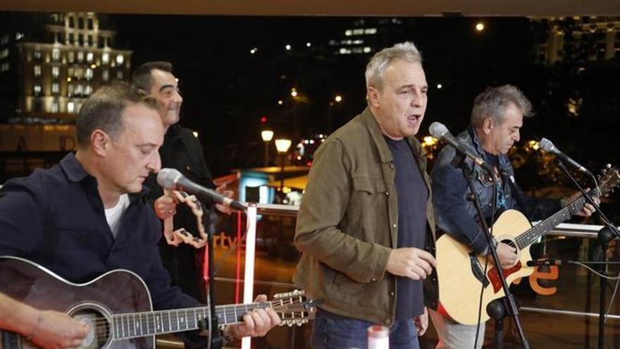 Componentes de la banda Hombres G.