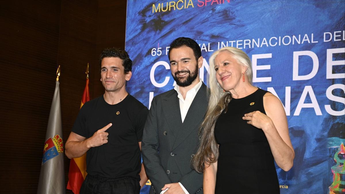 Jaime Lorente, Joaquín Zapata y María Pagés en La Unión.