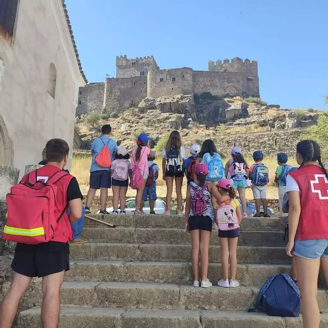 Los 35 pueblos y ciudades de Extremadura con espacios subvencionados para niños este verano